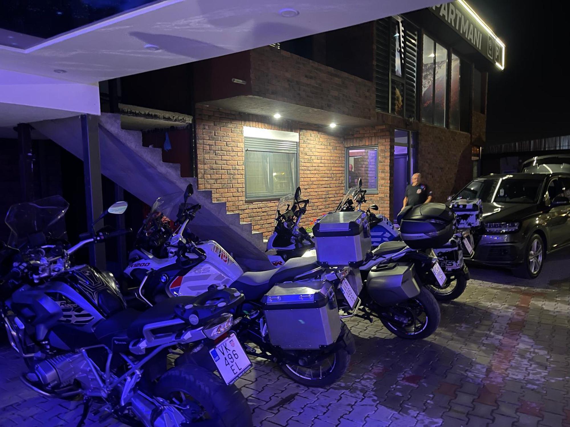 B H B Apartmani Novi Pazar Exterior foto